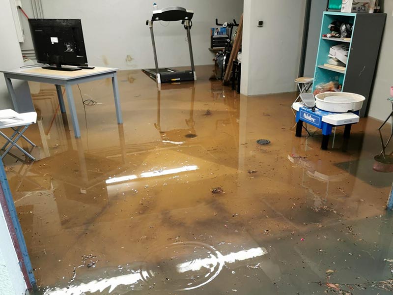 cleaning after water flood damage leeds